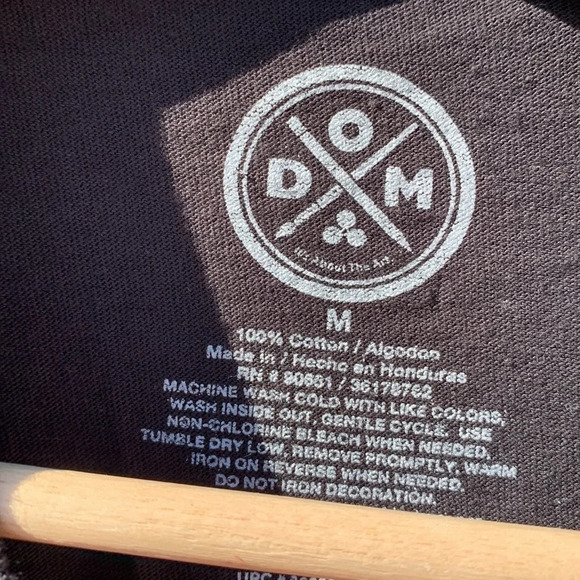 DOM medium skull T-shirt - Picture 2 of 3